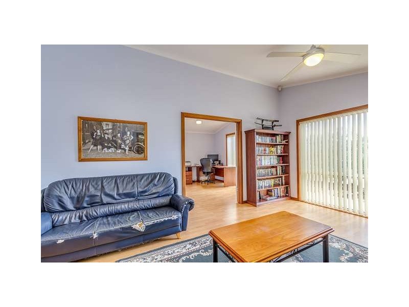 68 Fairford Terrace, West Lakes Shore SA 5020