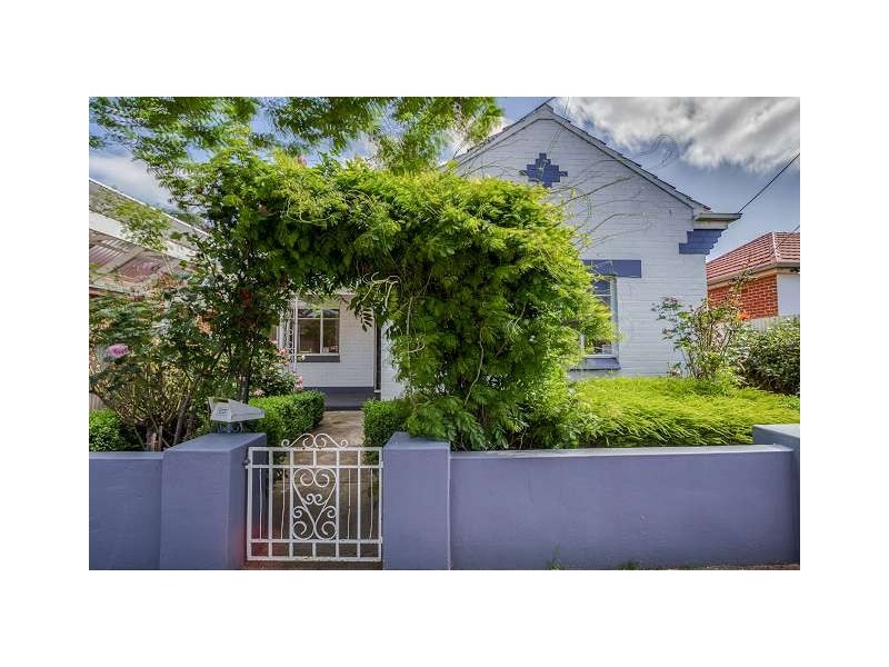 4 Lorne Street, Albert Park SA 5014