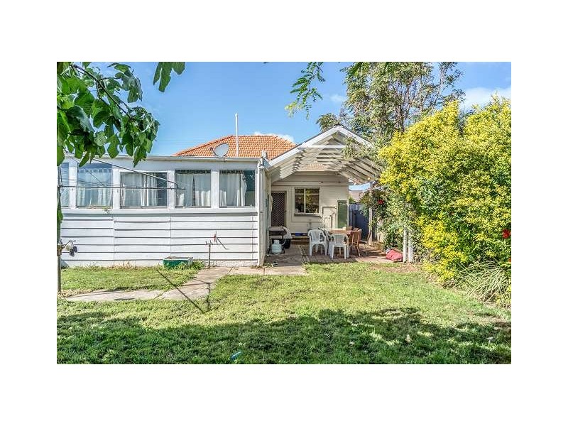 4 Lorne Street, Albert Park SA 5014