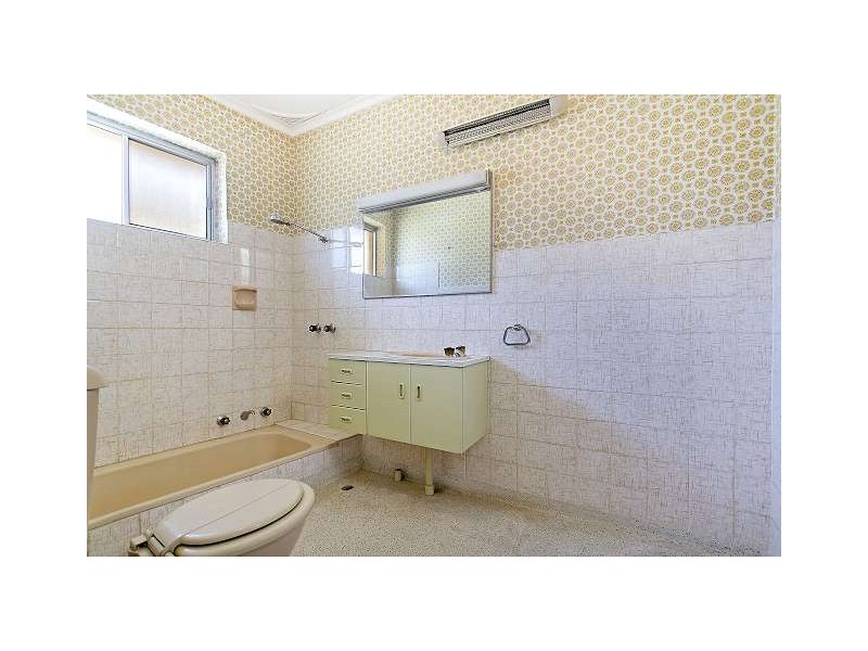 19 Kingborn Avenue, Seaton SA 5023