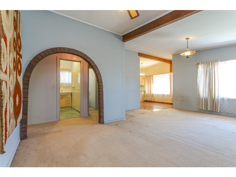 37 Dudley Crescent, Mansfield Park SA 5012