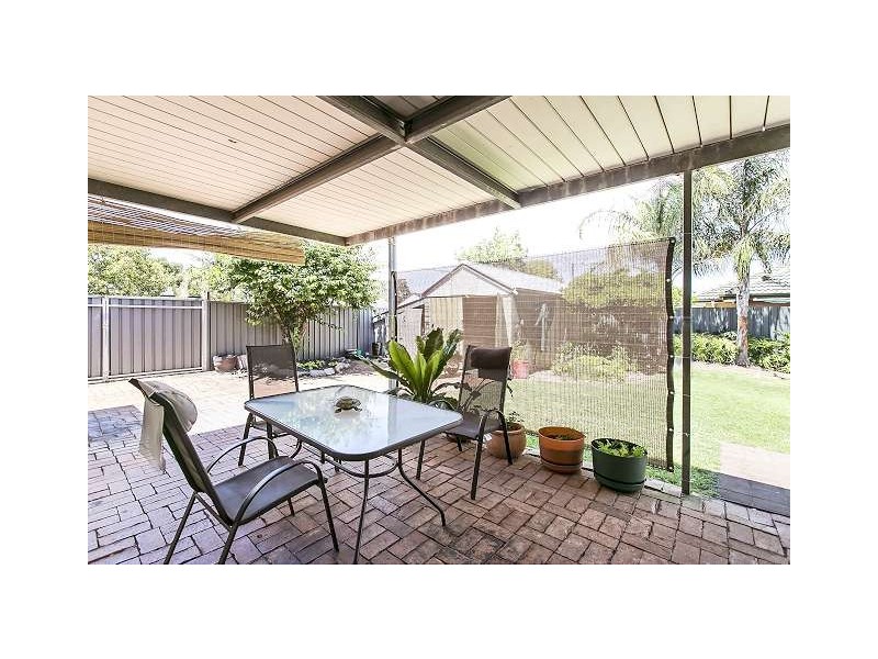 18 Booth Avenue, Morphett Vale SA 5162