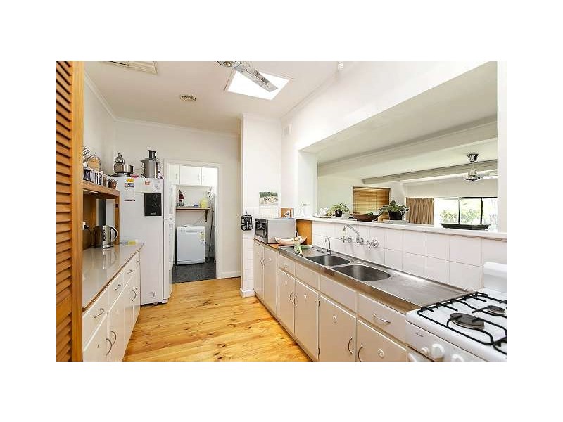 18 Booth Avenue, Morphett Vale SA 5162