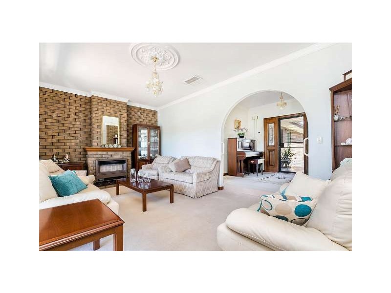 11 Hawaii Court, West Lakes SA 5021