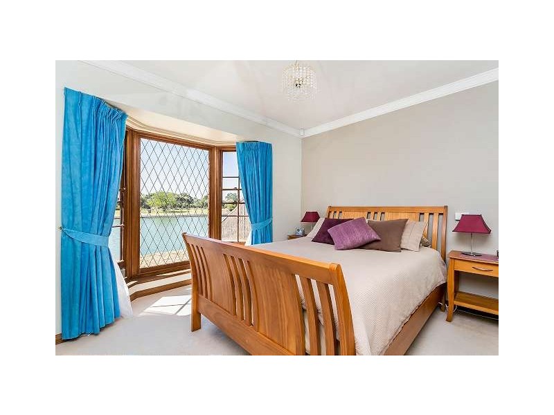 11 Hawaii Court, West Lakes SA 5021