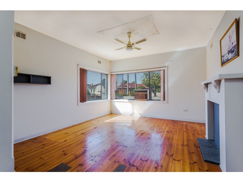 11 Balranald Street, Largs Bay SA 5016