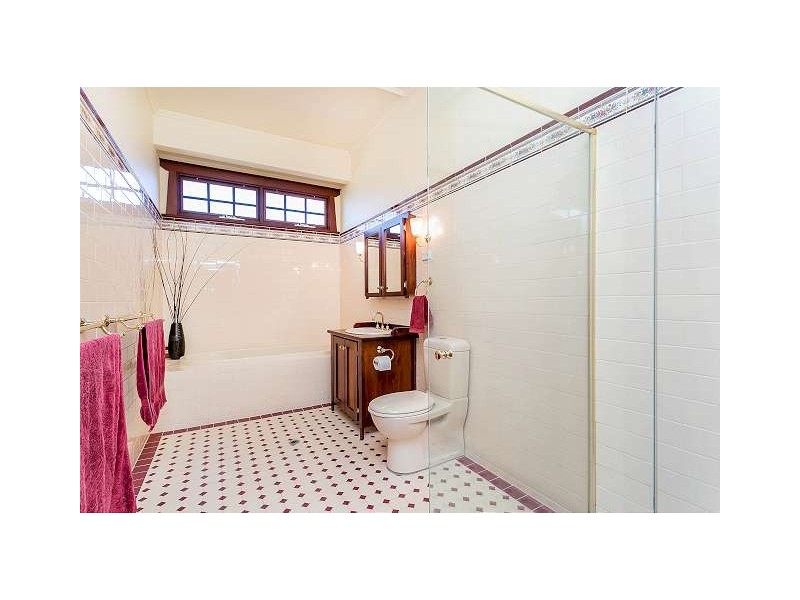 16 Havelock Street, Largs Bay SA 5016