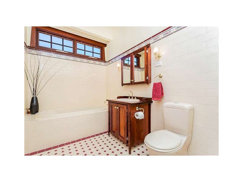 16 Havelock Street, Largs Bay SA 5016