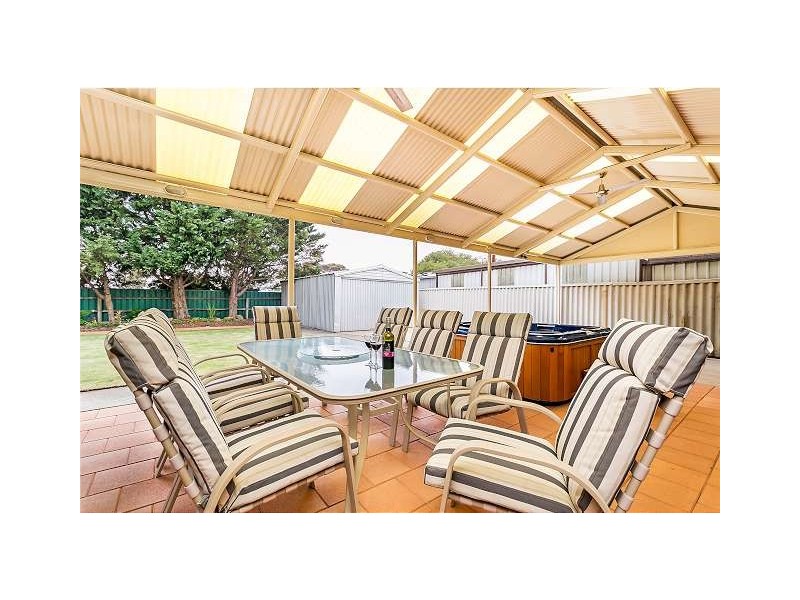 28 Oronsay Drive, North Haven SA 5018