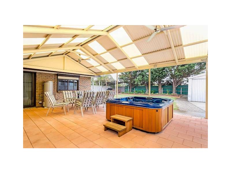 28 Oronsay Drive, North Haven SA 5018