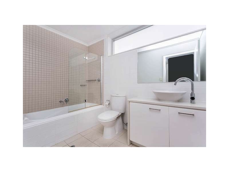 15 Kudlyo Close, New Port SA 5015