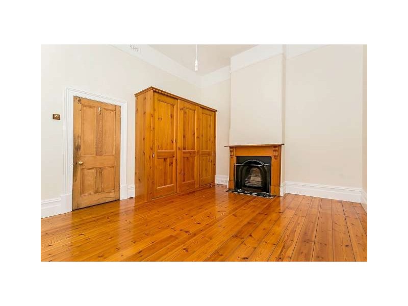 18 Fletcher Road, Birkenhead SA 5015