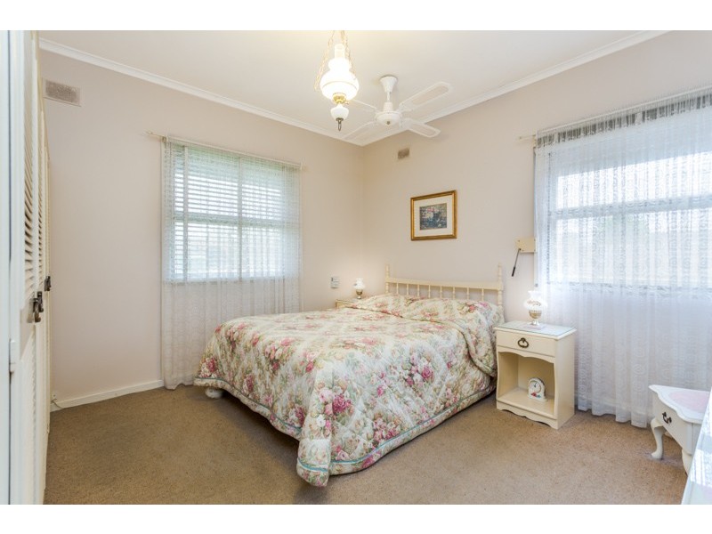 25 Bristol Crescent, Taperoo SA 5017