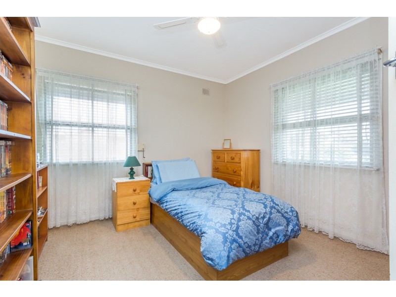 25 Bristol Crescent, Taperoo SA 5017