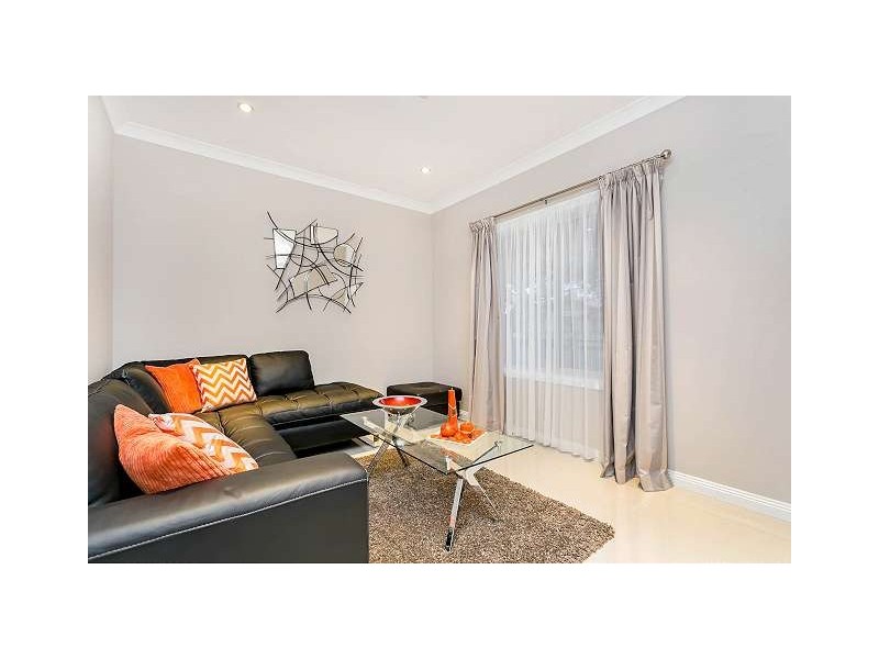 4 Centre Street, Largs Bay SA 5016