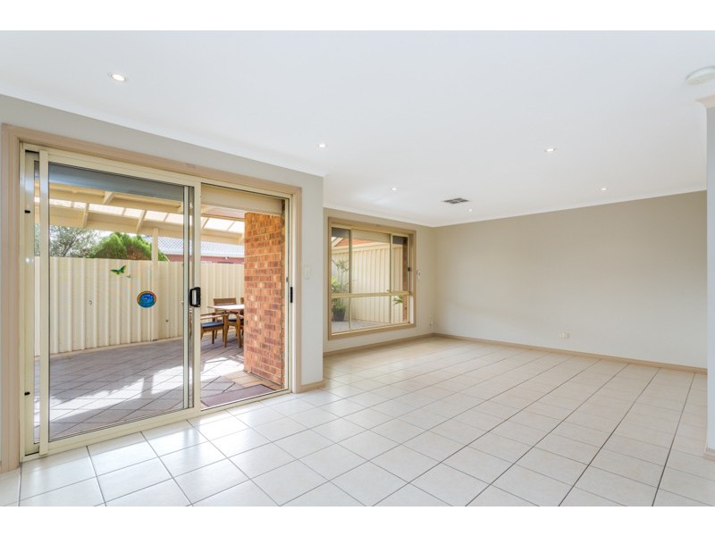 2 Flaminia Street, North Haven SA 5018