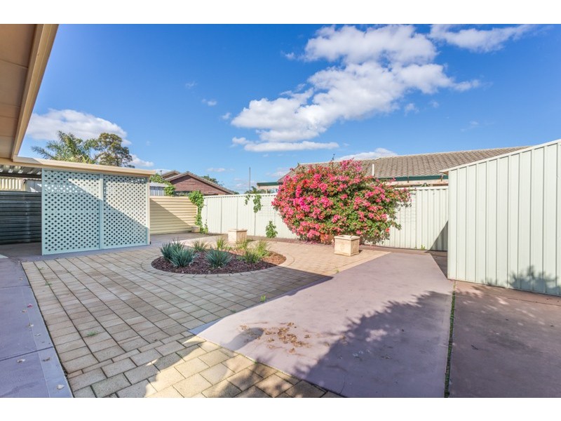 2/10B Lancaster Drive, North Haven SA 5018