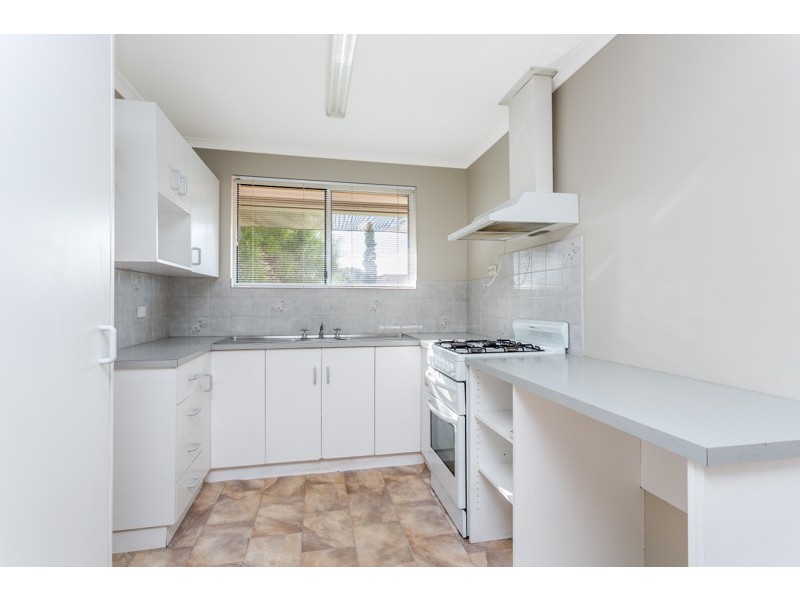 2/10B Lancaster Drive, North Haven SA 5018