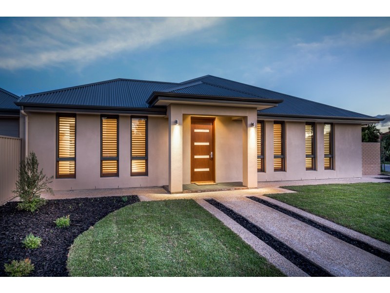 7A Roper Court, West Lakes Shore SA 5020