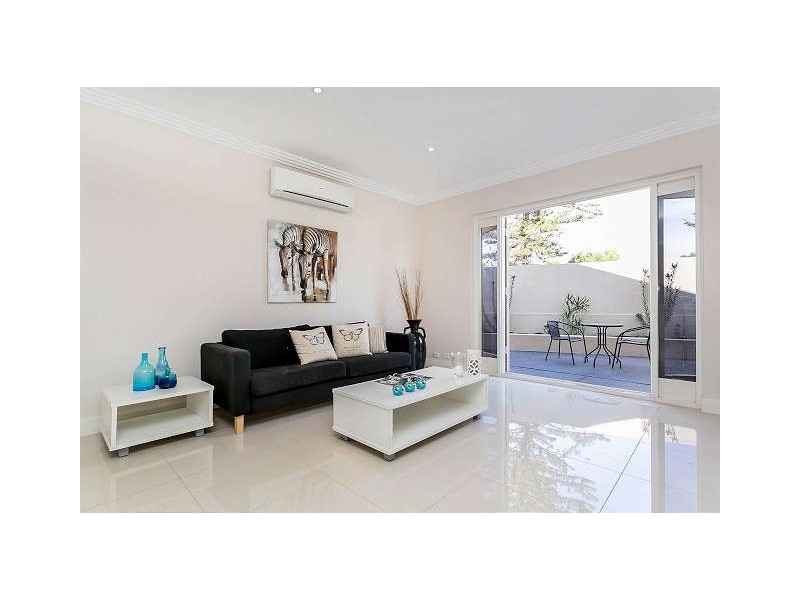 2 Sir Ross Smith Drive, North Haven SA 5018