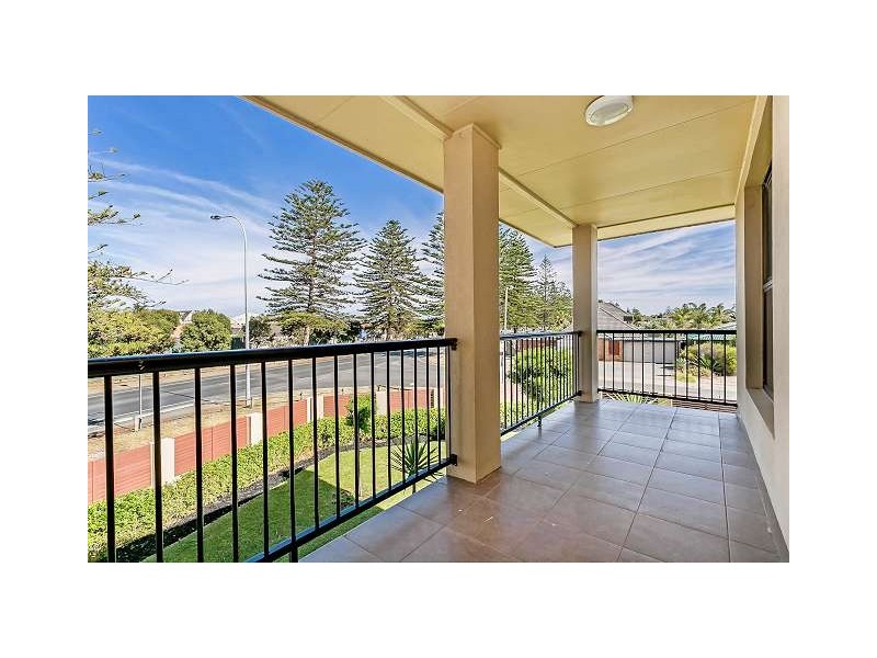 2 Sir Ross Smith Drive, North Haven SA 5018