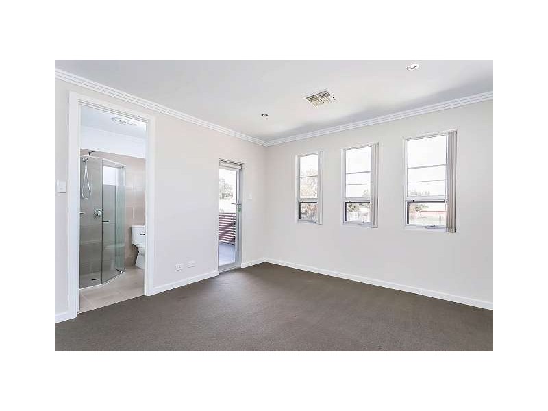 2A Collingwood Ave, Flinders Park SA 5025
