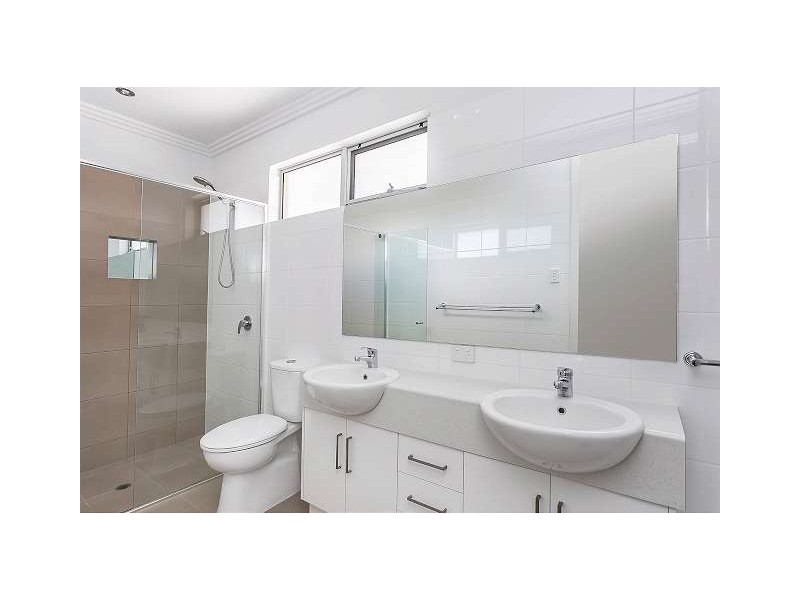2A Collingwood Ave, Flinders Park SA 5025