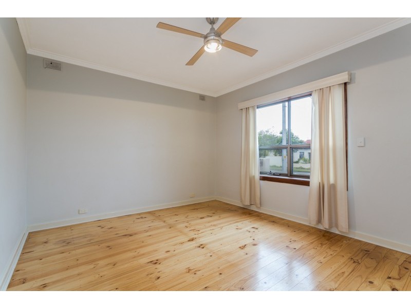 39 Carnarvon Terrace, Largs North SA 5016