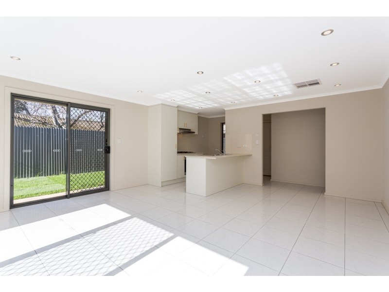 1 and 2/54 Trimmer Parade, Woodville West SA 5011