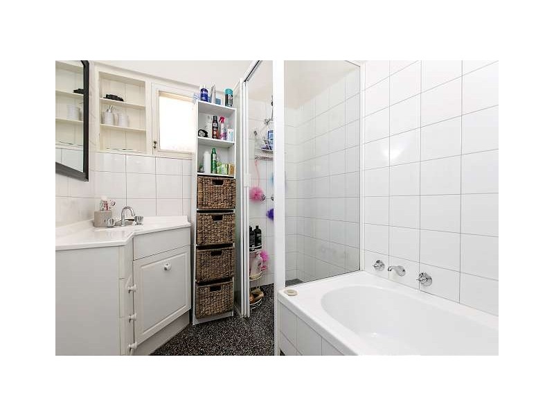 18 Booth Avenue, Morphett Vale SA 5162