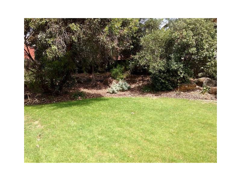 5 Shore Court, West Lakes Shore SA 5020