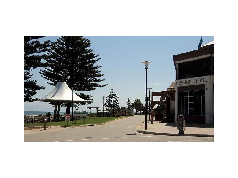 1/582 Seaview Road, Grange SA 5022