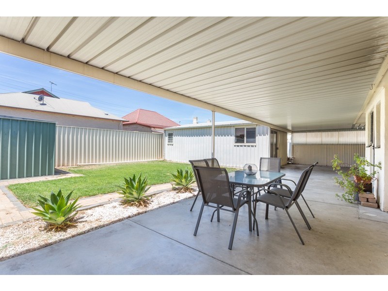56 May Street, Birkenhead SA 5015