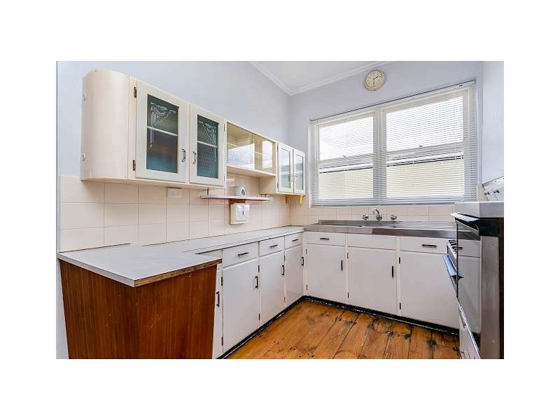 11 Clouston Street, Largs Bay SA 5016