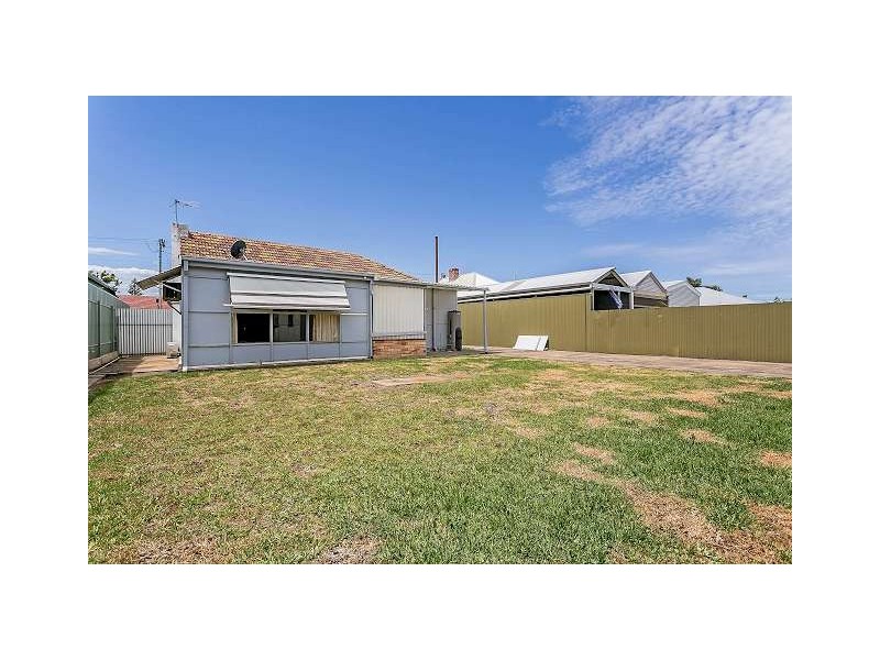 11 Clouston Street, Largs Bay SA 5016