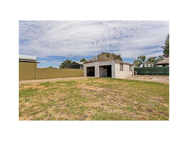 11 Clouston Street, Largs Bay SA 5016