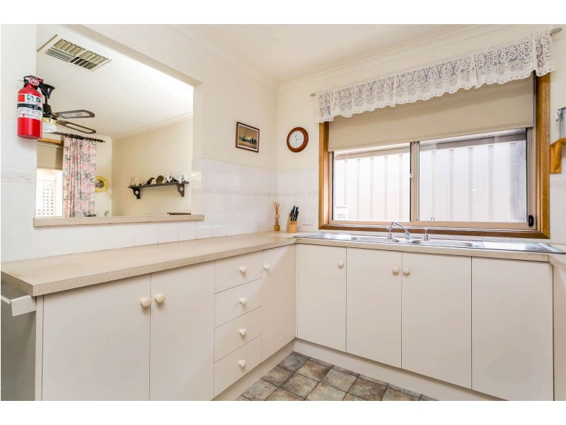 24A Clacton Road, Dover Gardens SA 5048