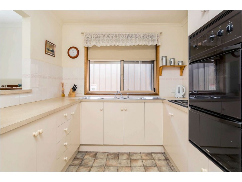 24A Clacton Road, Dover Gardens SA 5048