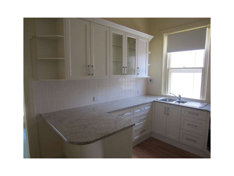 10 Kanowna Road, Largs Bay SA 5016