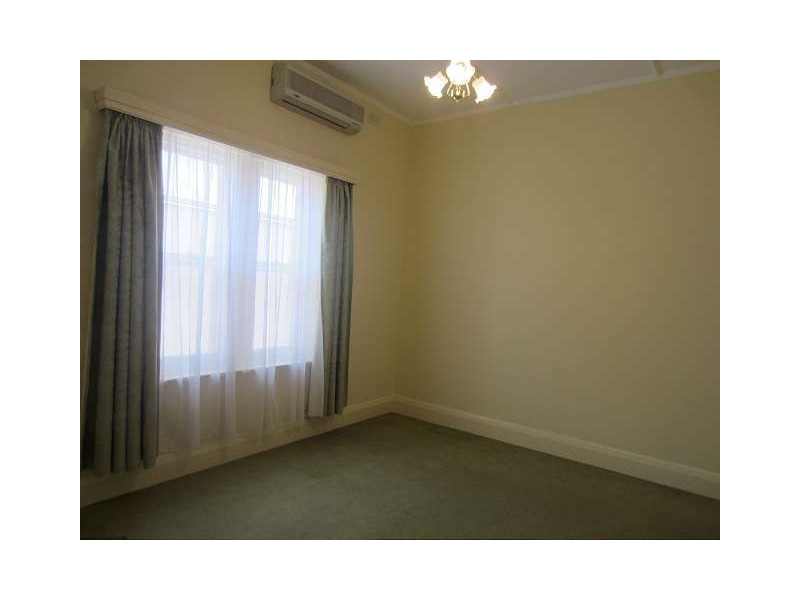 10 Kanowna Road, Largs Bay SA 5016