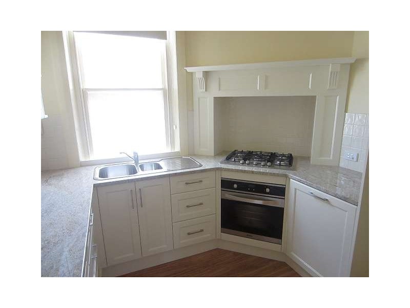 10 Kanowna Road, Largs Bay SA 5016