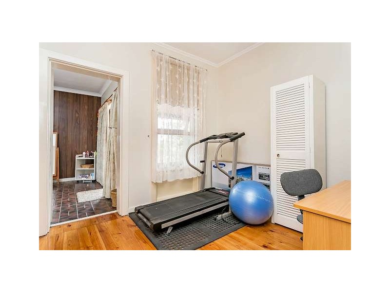 2 Lylow Court, Findon SA 5023