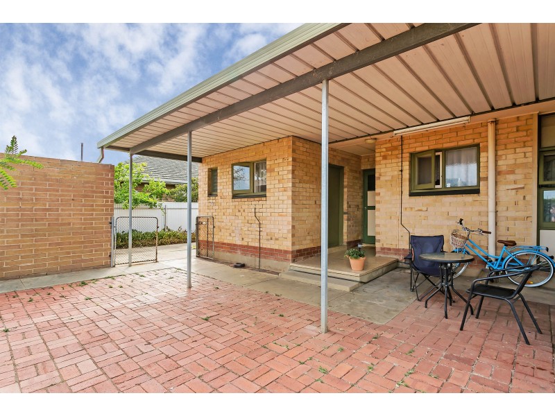 2 Lylow Court, Findon SA 5023