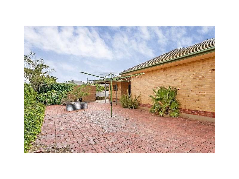 2 Lylow Court, Findon SA 5023