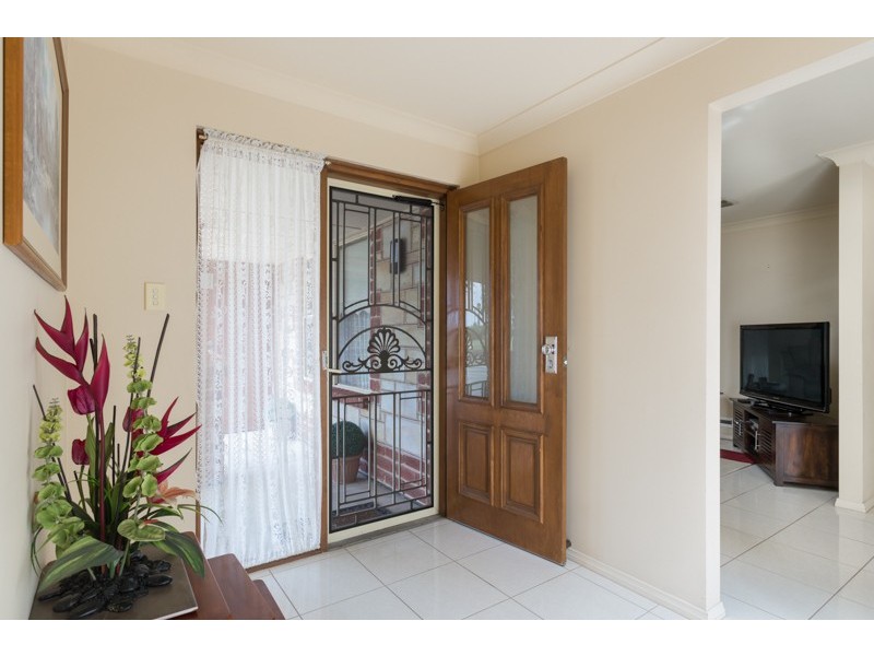 32A Sir Ewen Waterman Drive, North Haven SA 5018