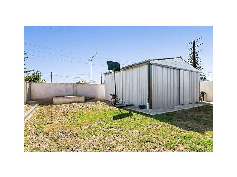 4 Farncomb Court, Largs North SA 5016