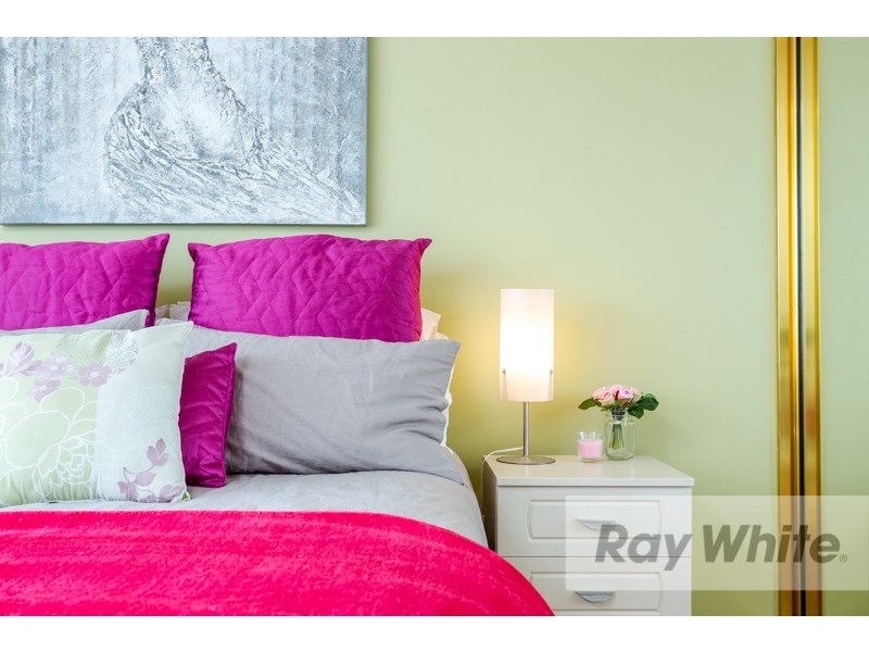 9 Warren Road, Para Vista SA 5093