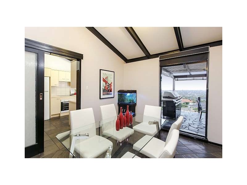 35 Seacombe Crescent, Seacombe Heights SA 5047