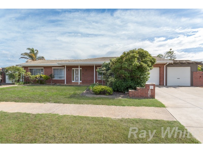 9 Lochside Drive, West Lakes SA 5021