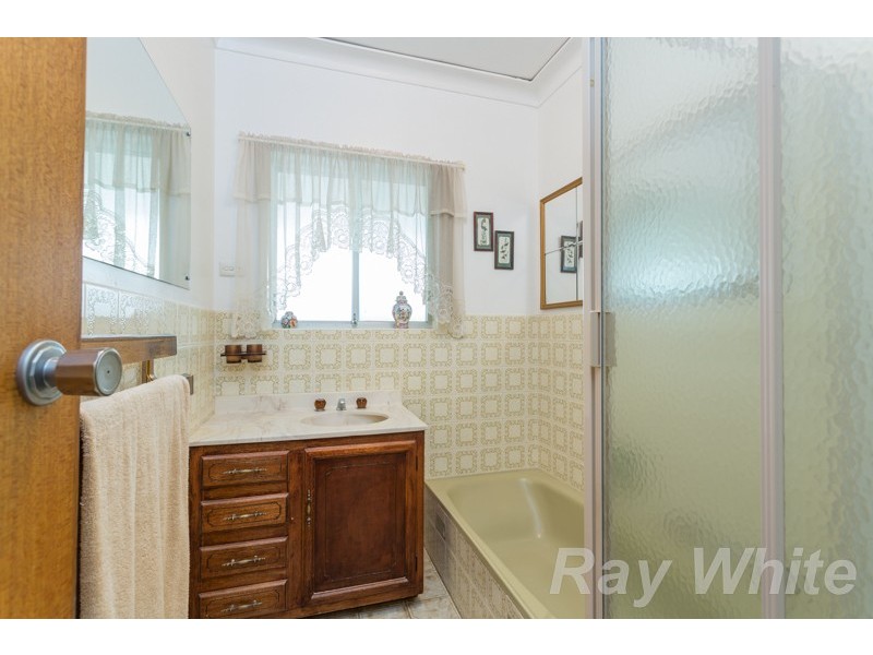 9 Lochside Drive, West Lakes SA 5021
